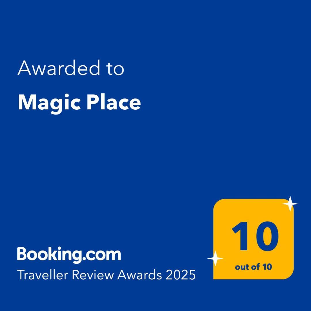 Magic Place Sant Just Desvern Luaran gambar